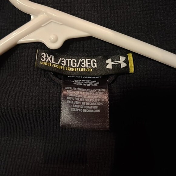 UNDER ARMOUR 3XL JACKET with hood, never worn. - Picture 9 of 11
